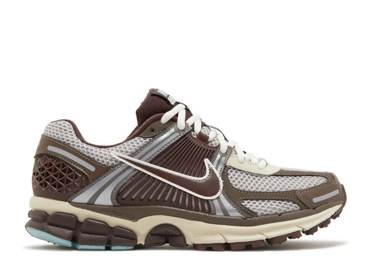 Nike Zoom Vomero 5 'Earth Fossil'