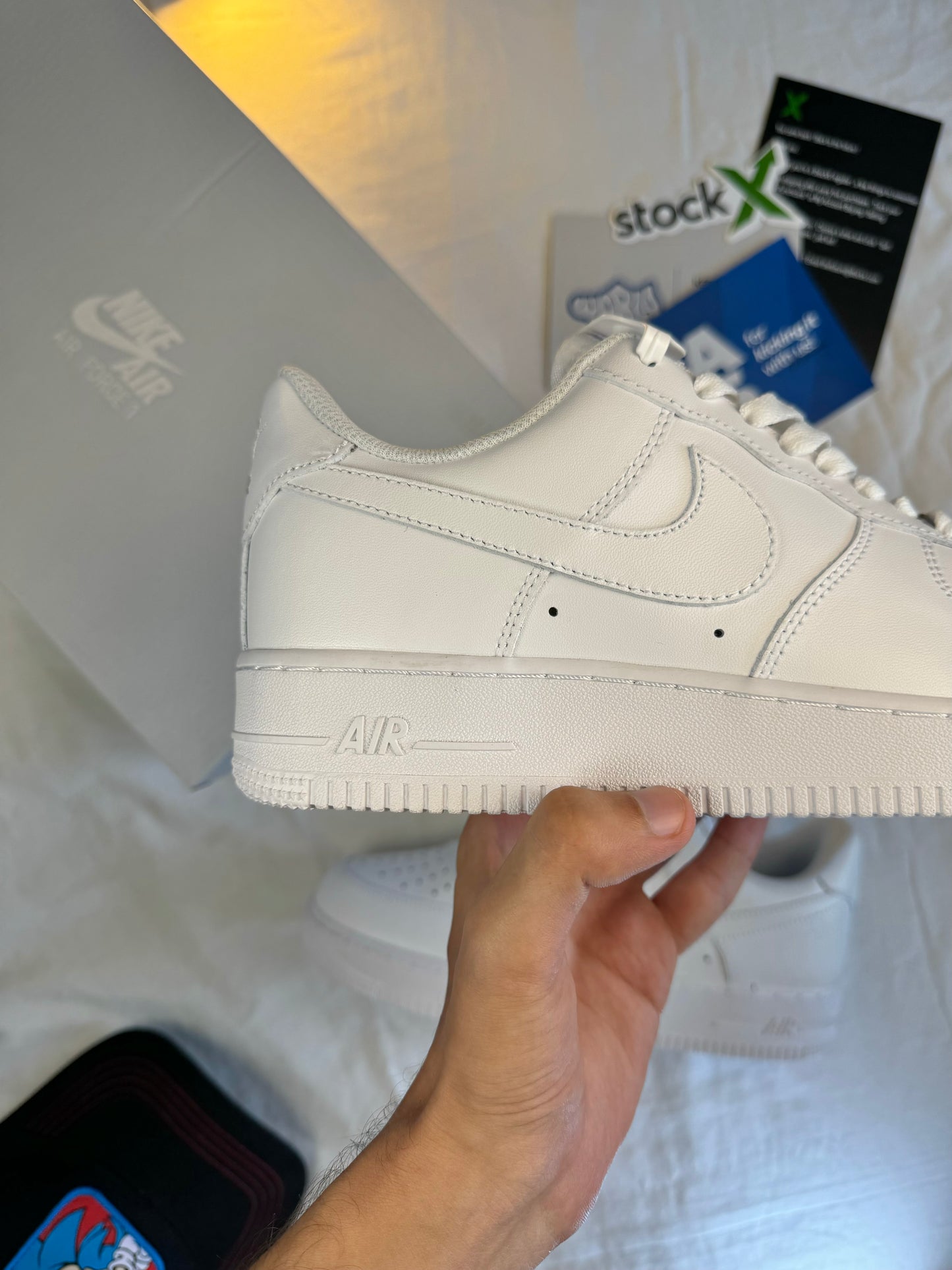 Nike Air Force 1 07 'Triple White'