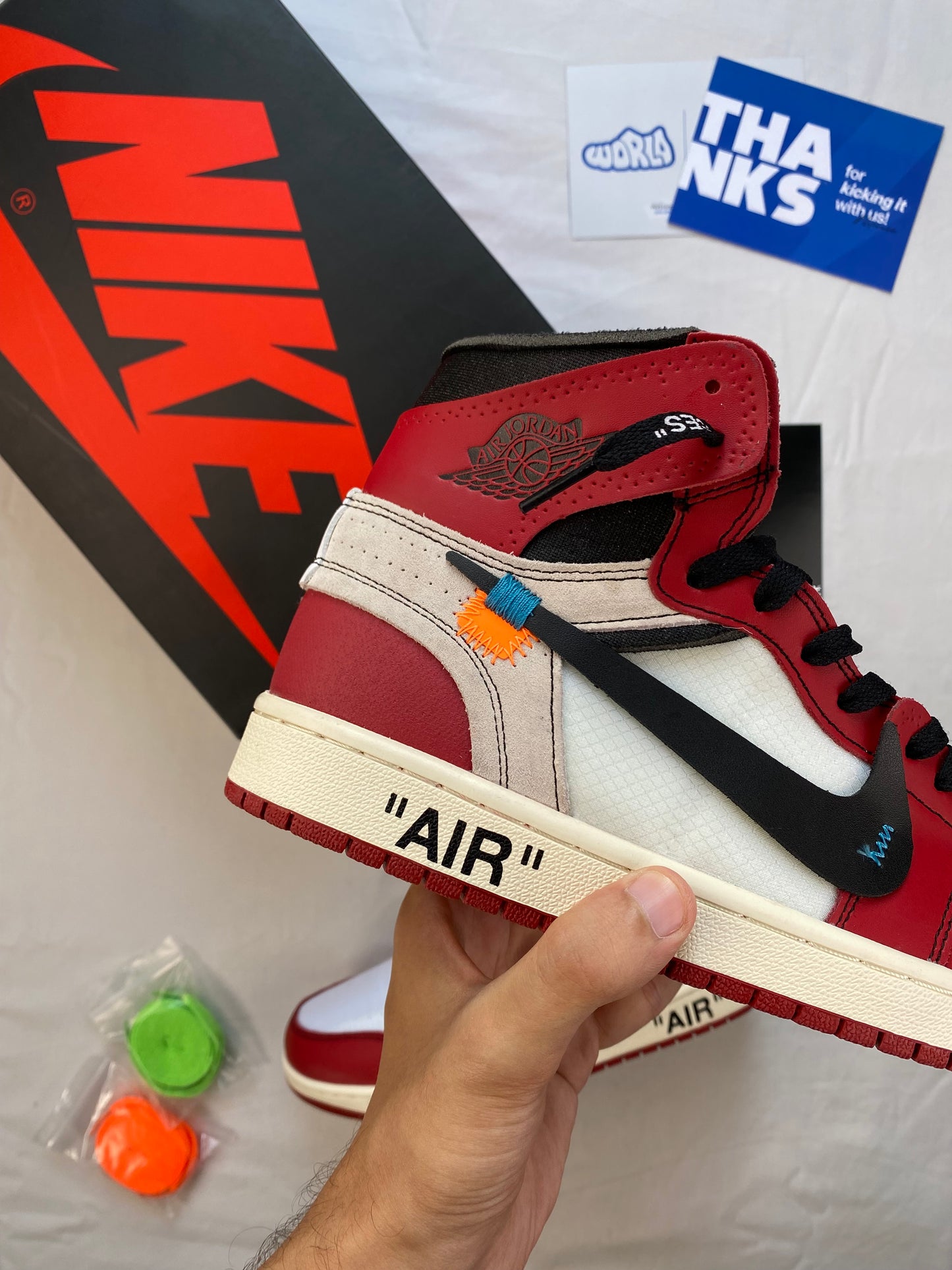 Off-White x Jordan 1 Retro High OG 'Chicago'