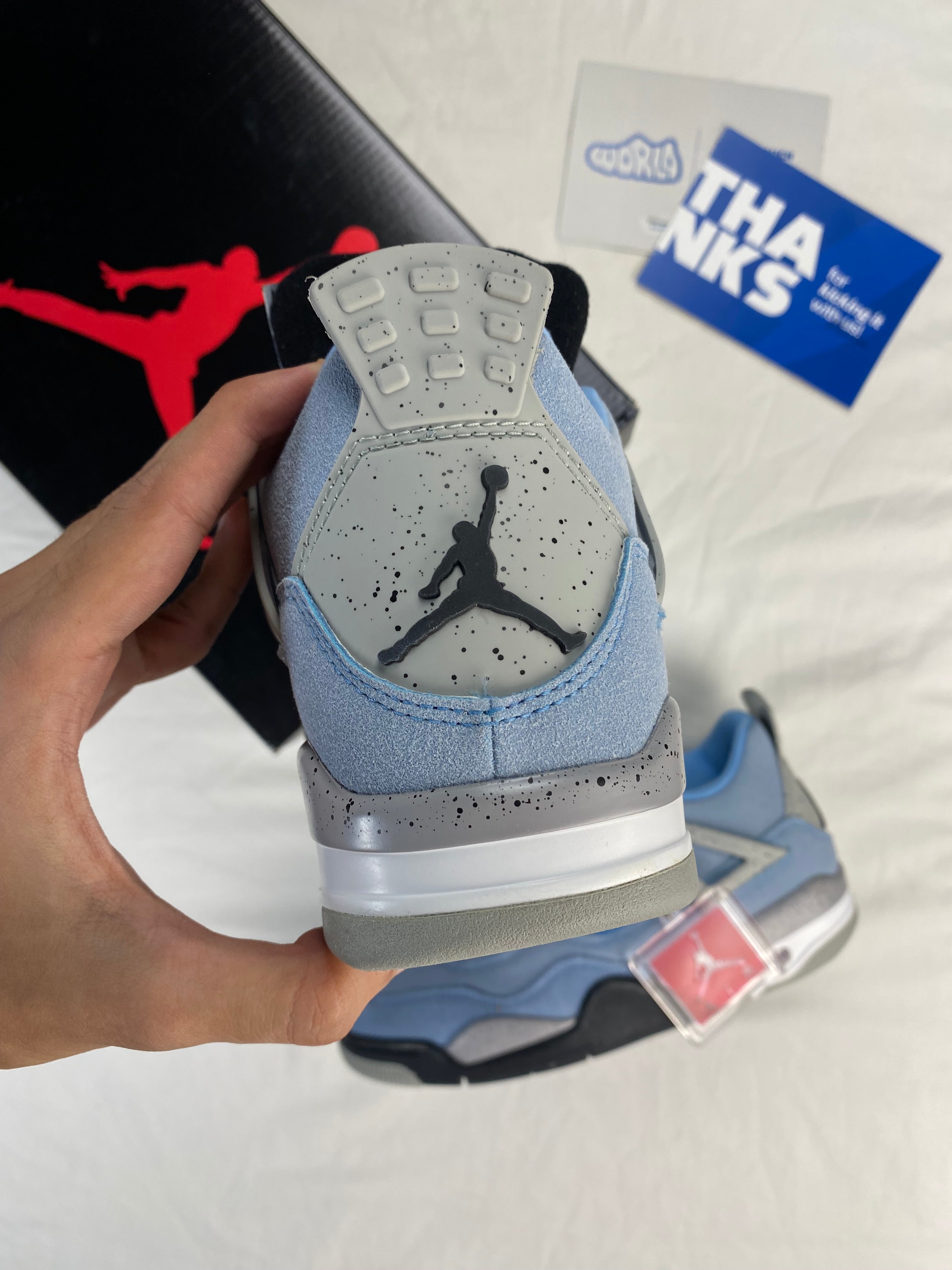 AIR JORDAN 4 RETRO 'UNIVERSITY BLUE'