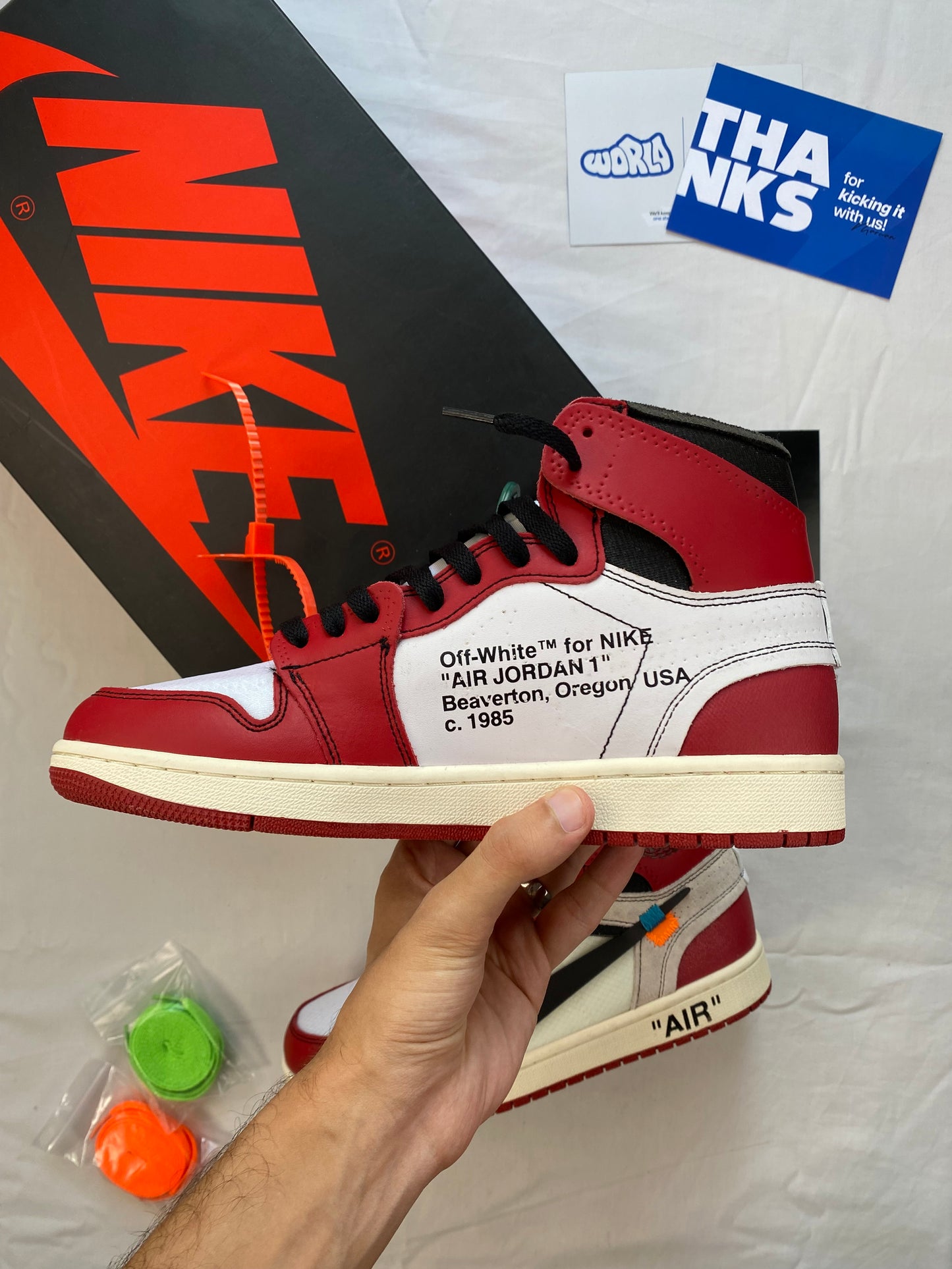 Off-White x Jordan 1 Retro High OG 'Chicago'