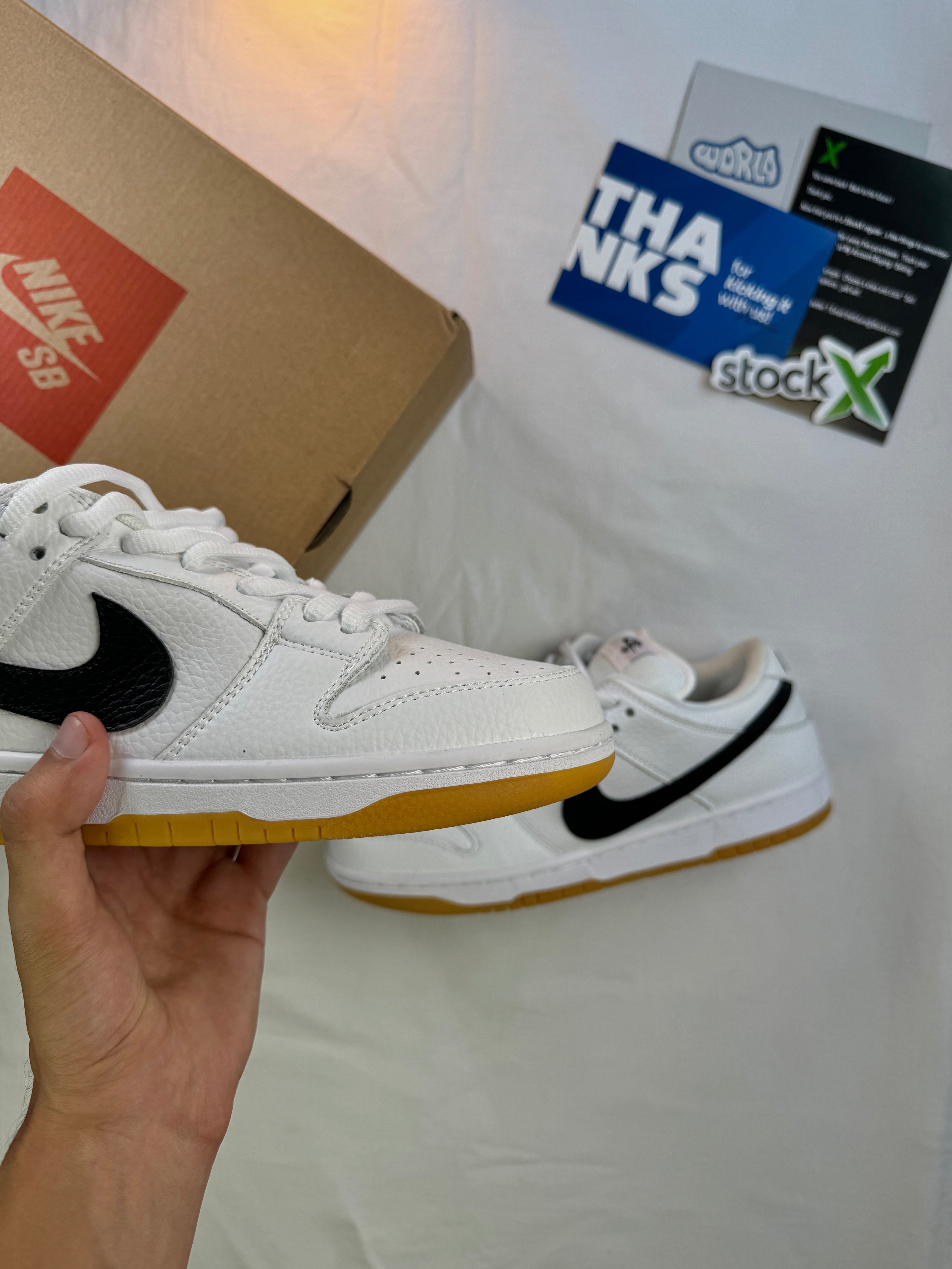 Nike DUNK LOW SB 'WHITE GUM'