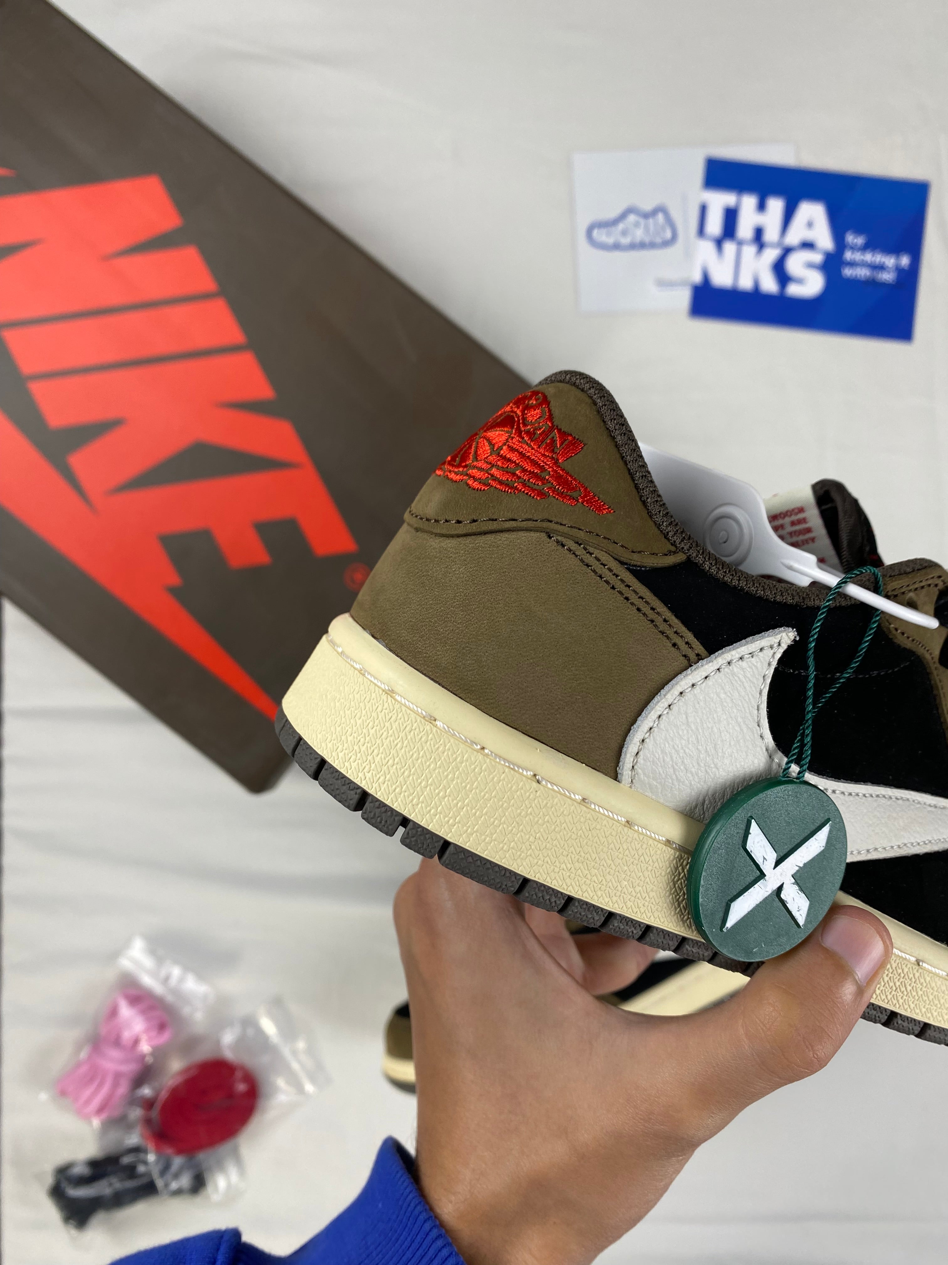 Travis Scott x Jordan 1 Low 'Mocha'