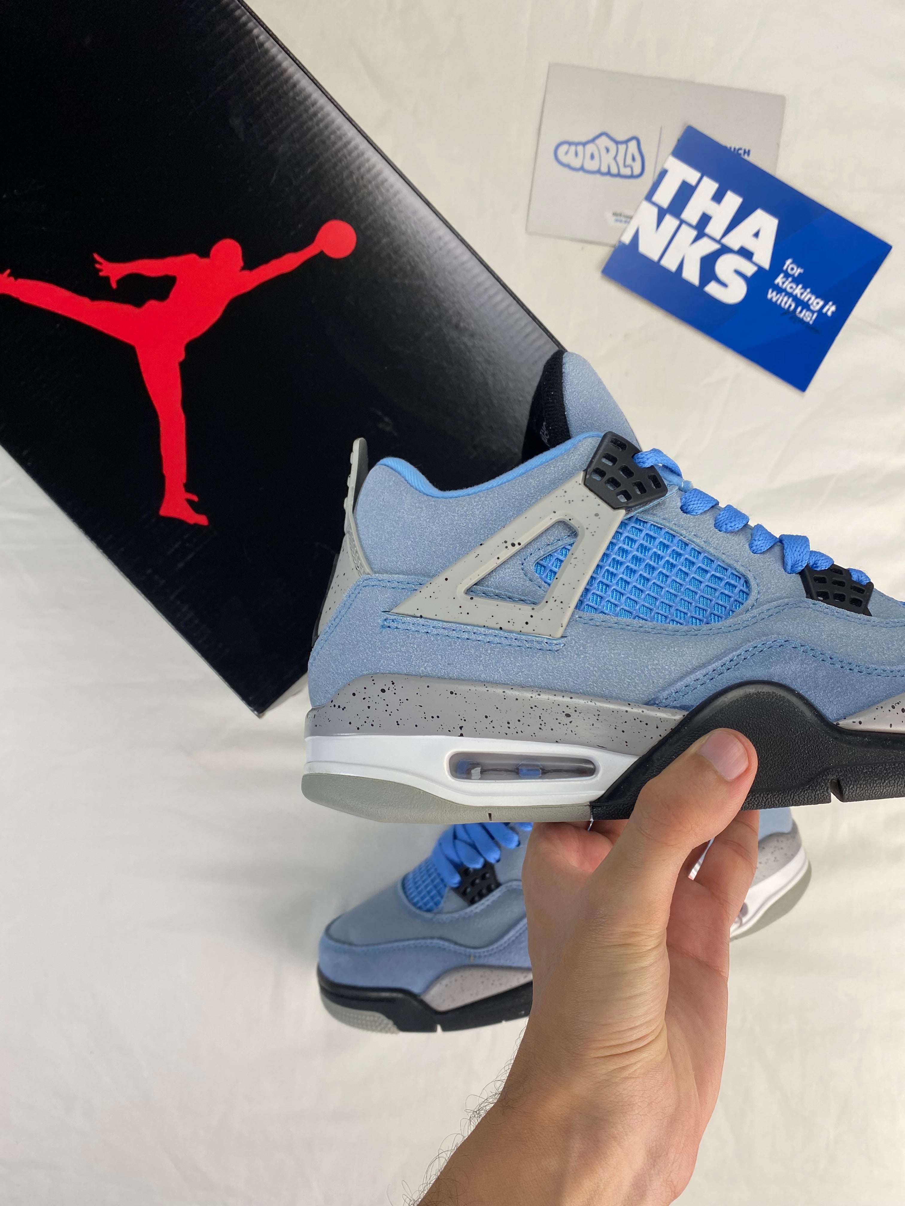 AIR JORDAN 4 RETRO 'UNIVERSITY BLUE'
