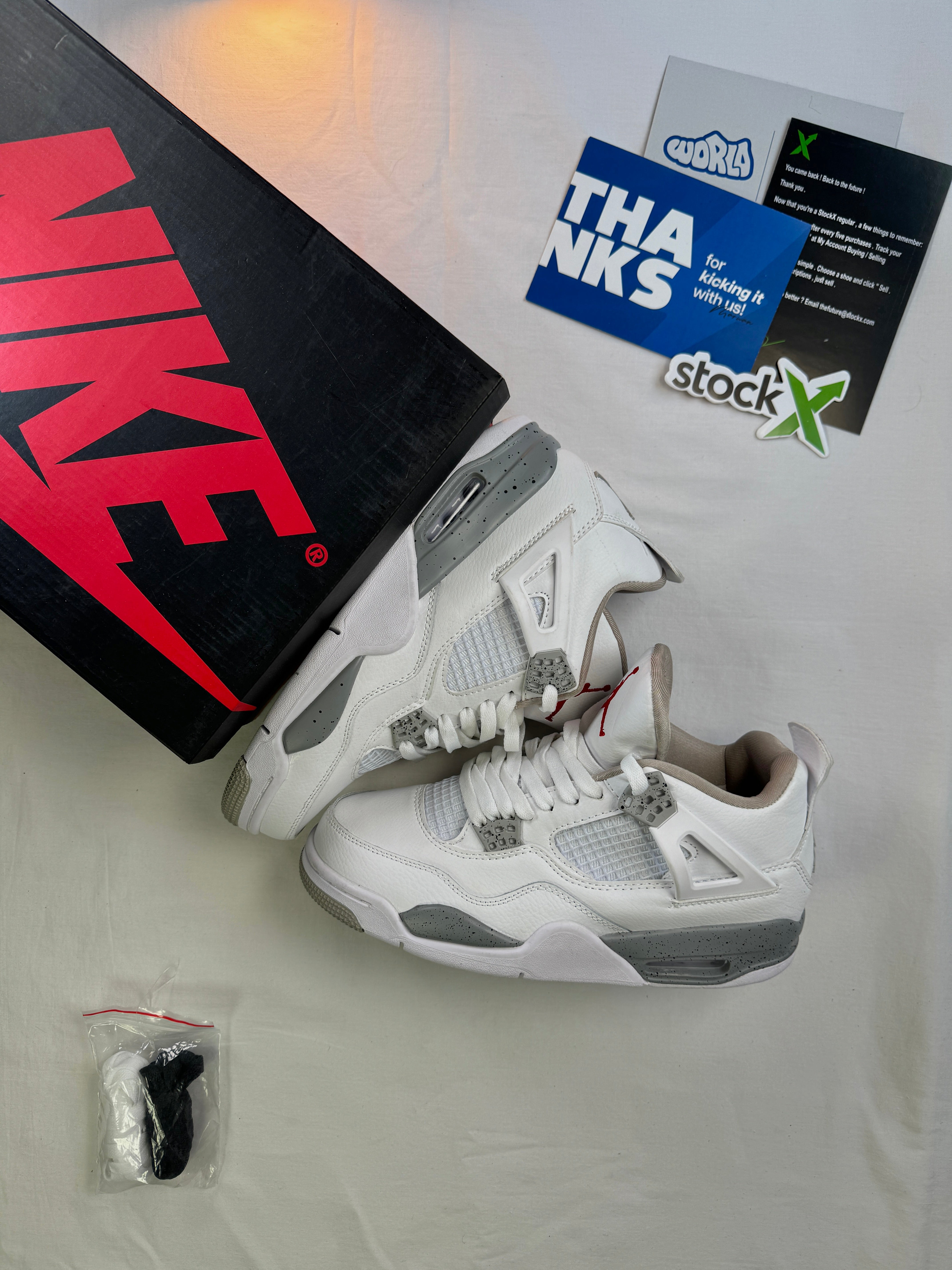 AIR JORDAN 4 RETRO 'WHITE OREO'