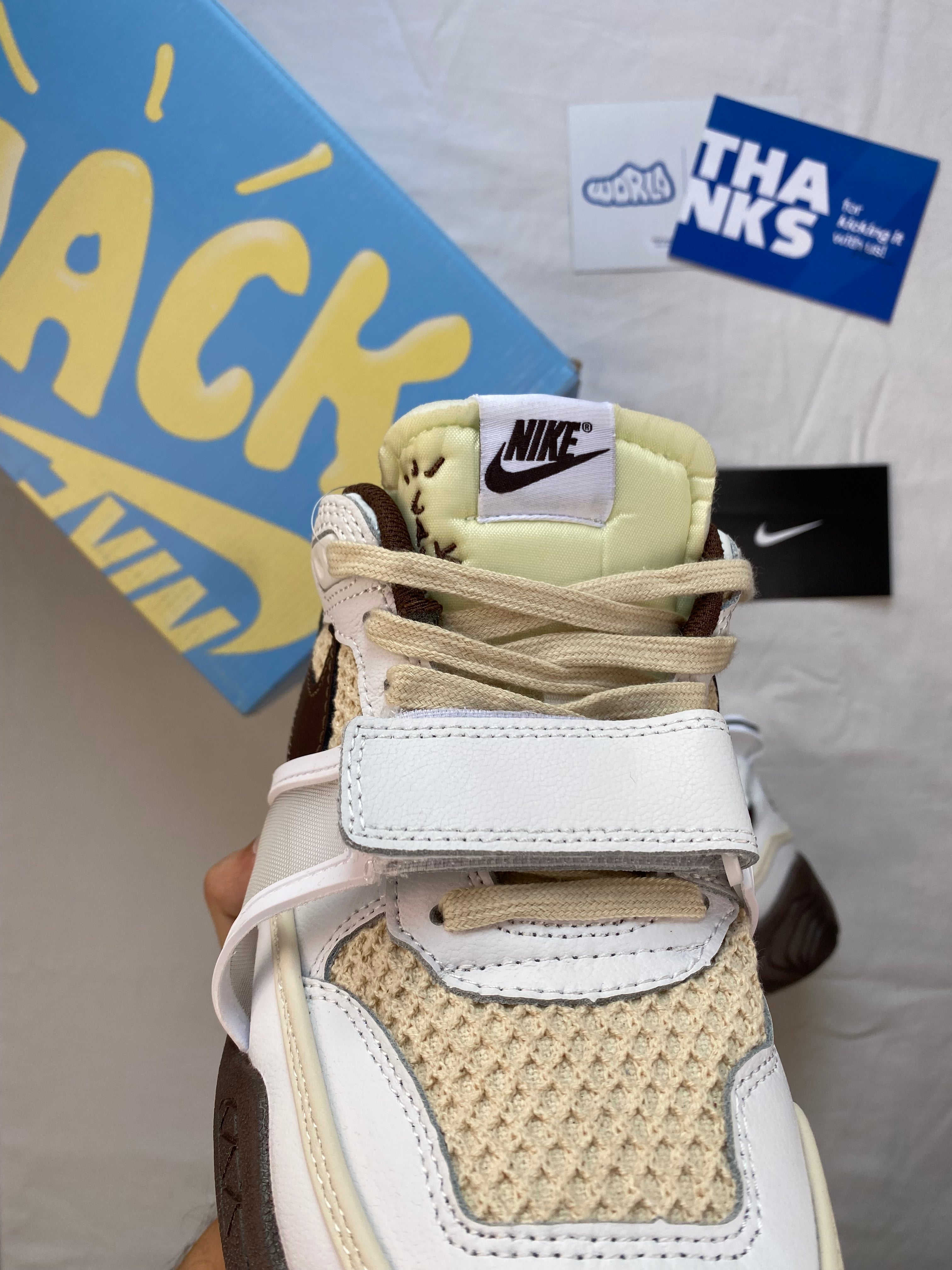 Travis Scott x Zoom Field Jaxx 'Light Chocolate'
