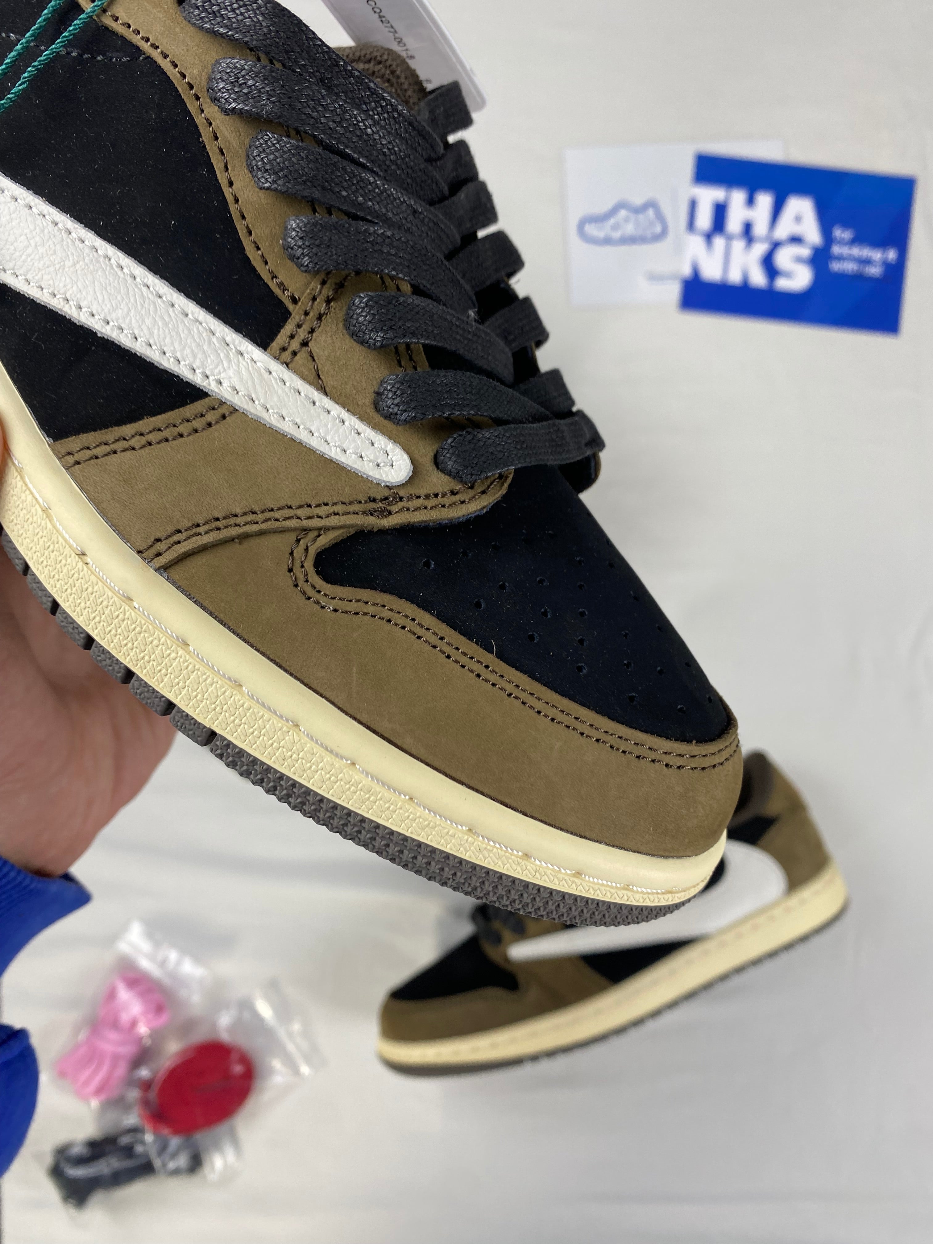 Travis Scott x Jordan 1 Low 'Mocha'