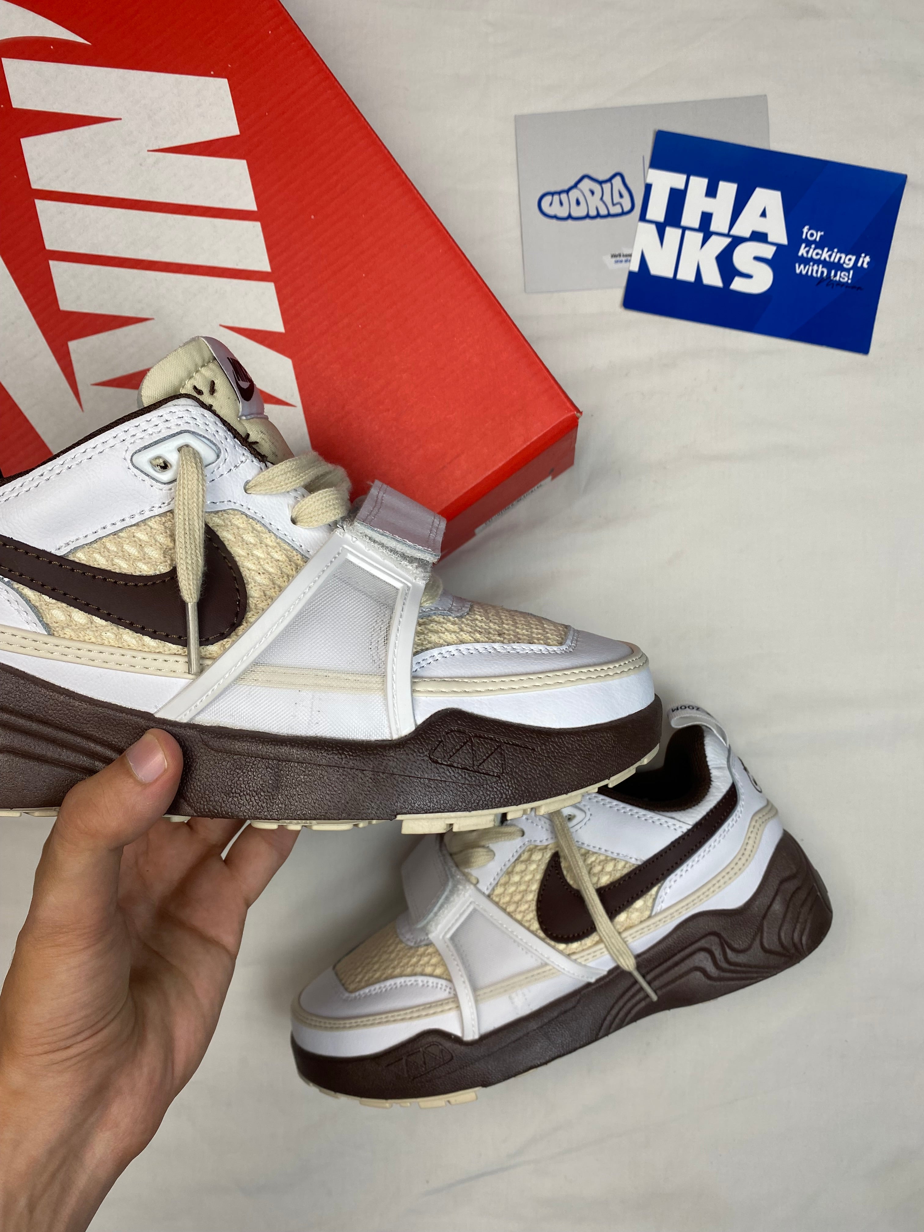 Travis Scott x Zoom Field Jaxx 'Light Chocolate'
