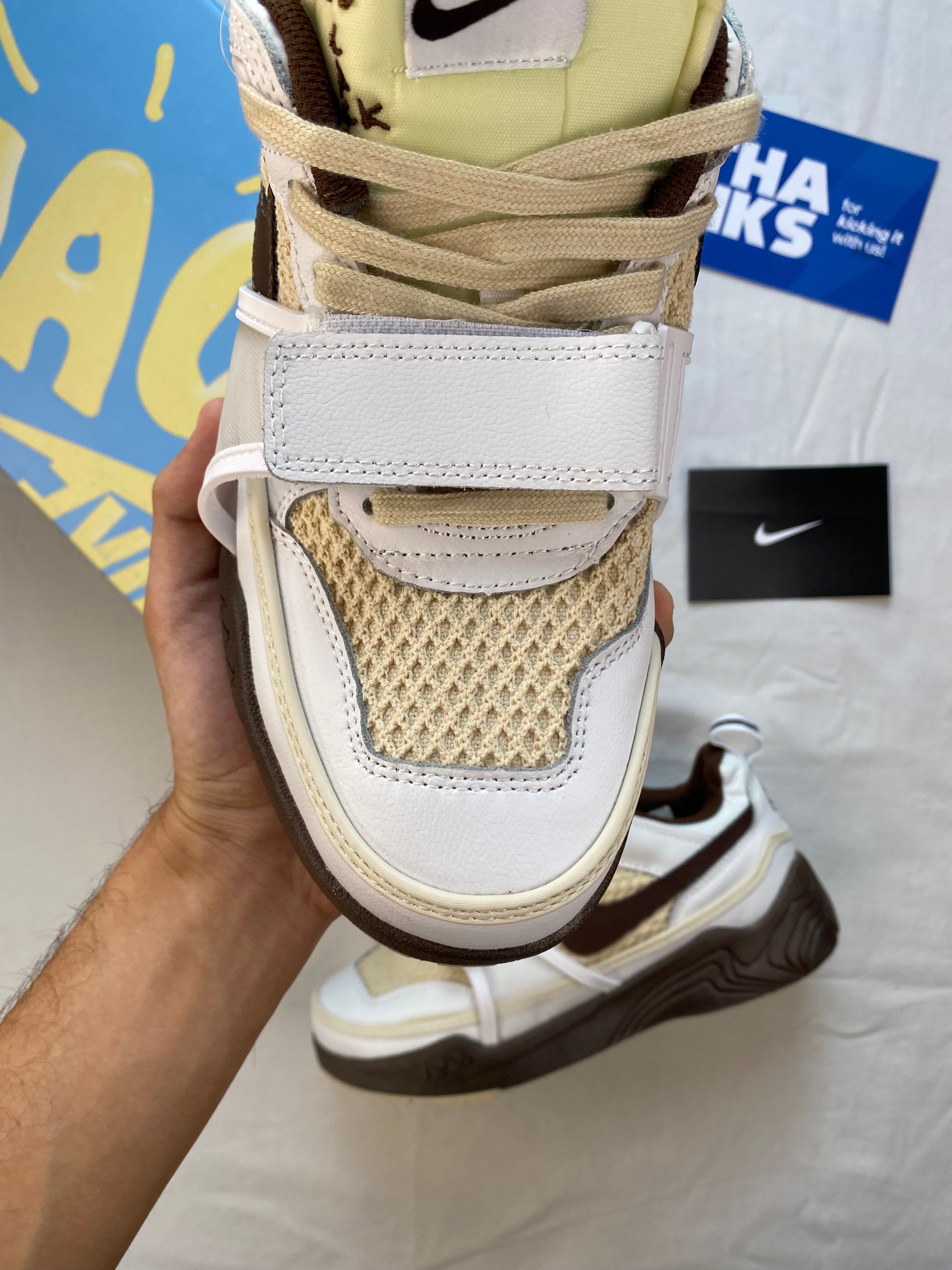 Travis Scott x Zoom Field Jaxx 'Light Chocolate'