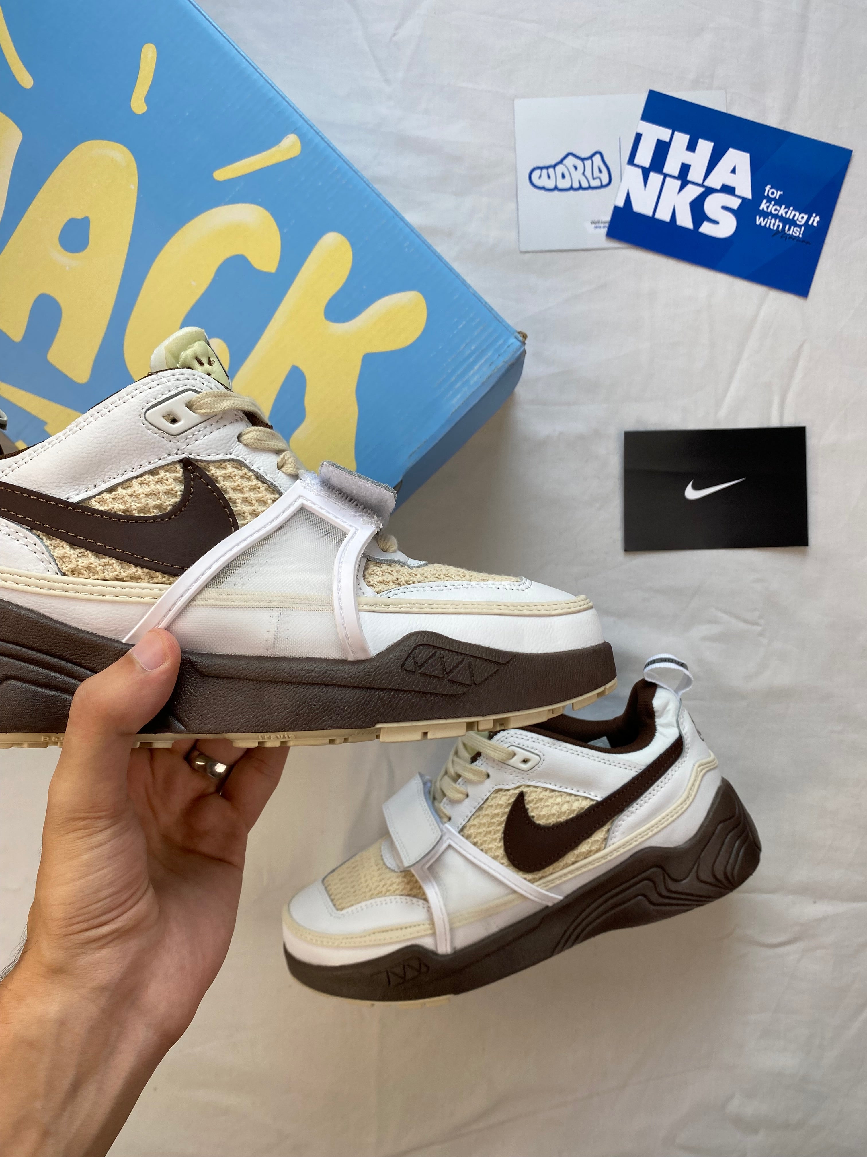 Travis Scott x Zoom Field Jaxx 'Light Chocolate'