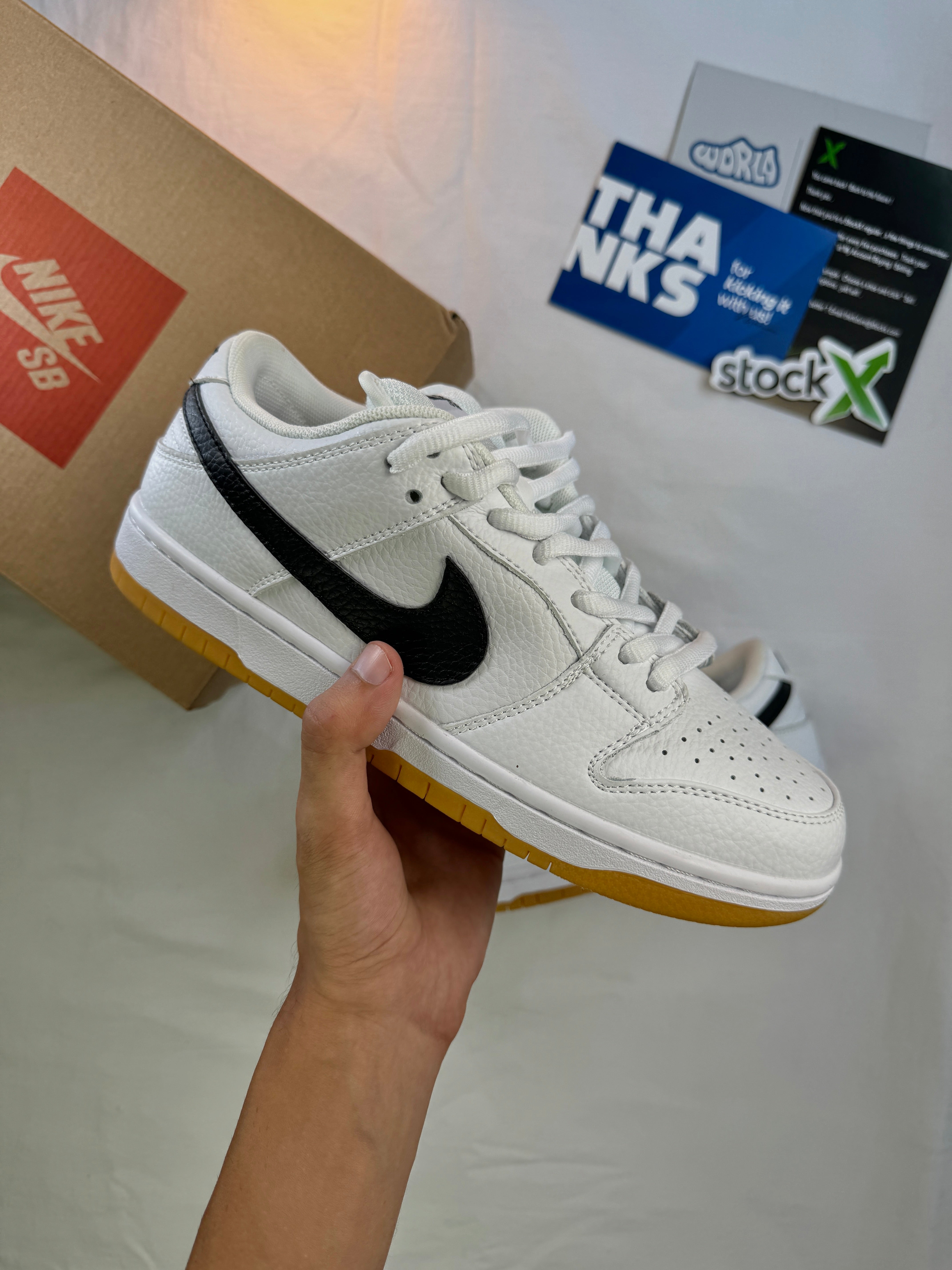 Nike DUNK LOW SB 'WHITE GUM'