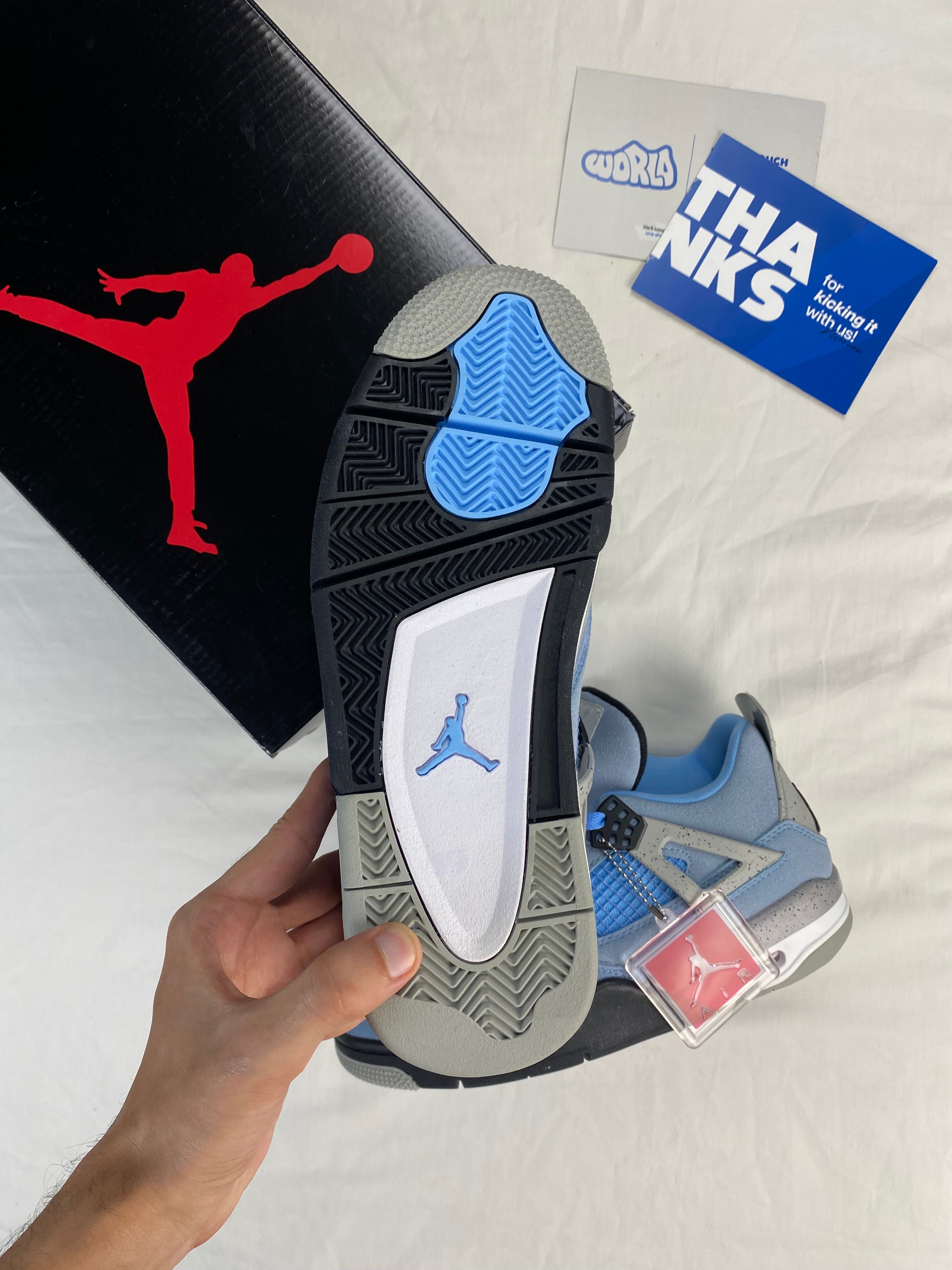 AIR JORDAN 4 RETRO 'UNIVERSITY BLUE'