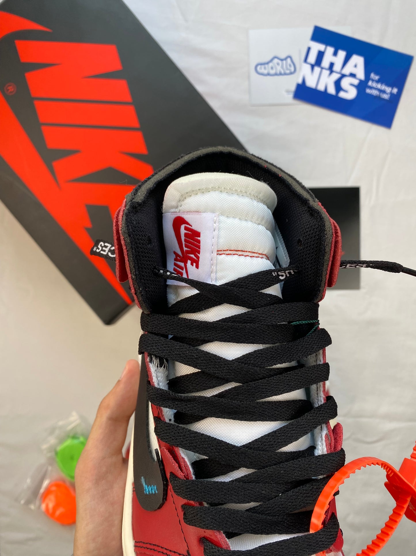 Off-White x Jordan 1 Retro High OG 'Chicago'