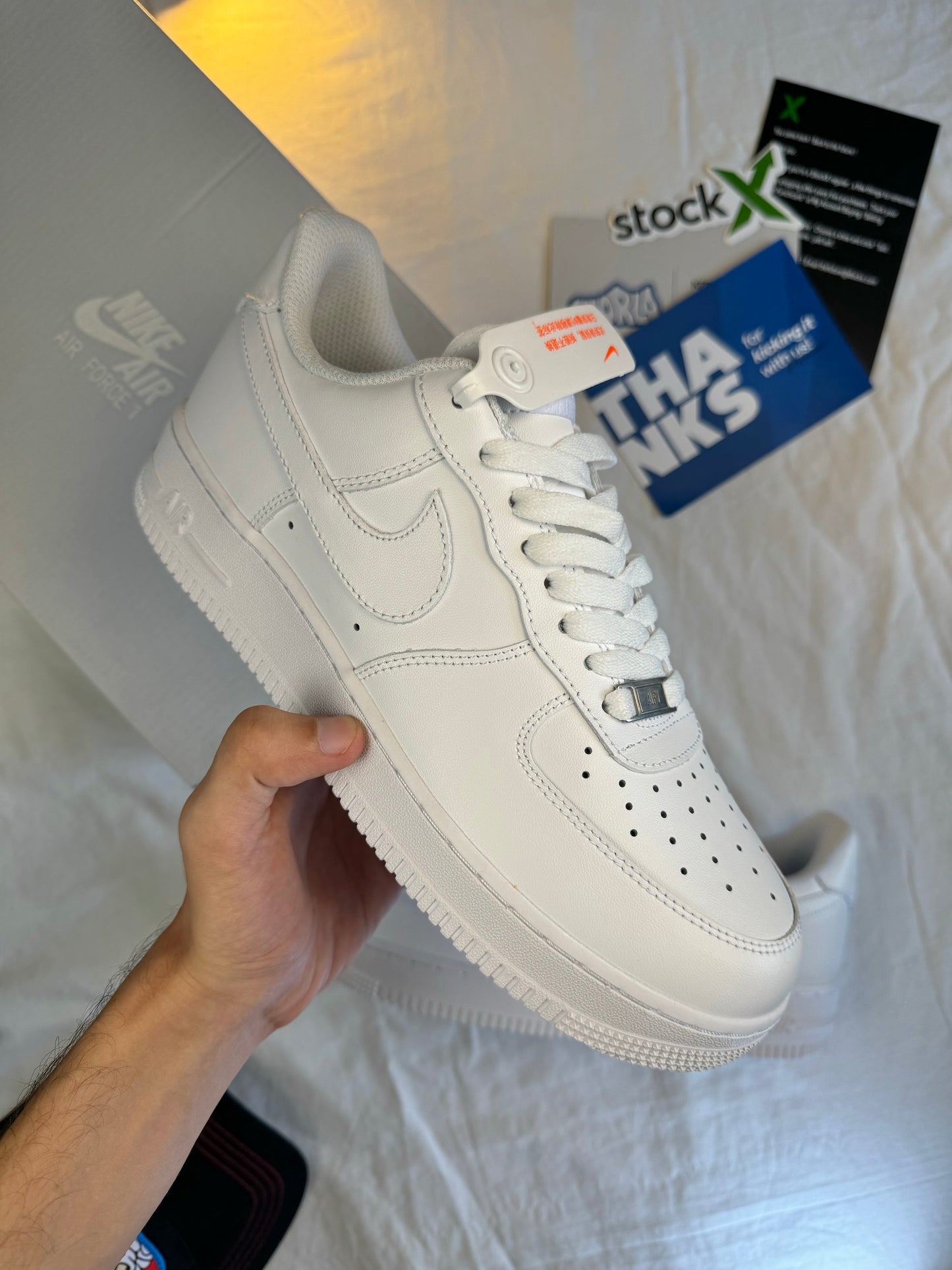 Nike Air Force 1 07 'Triple White'