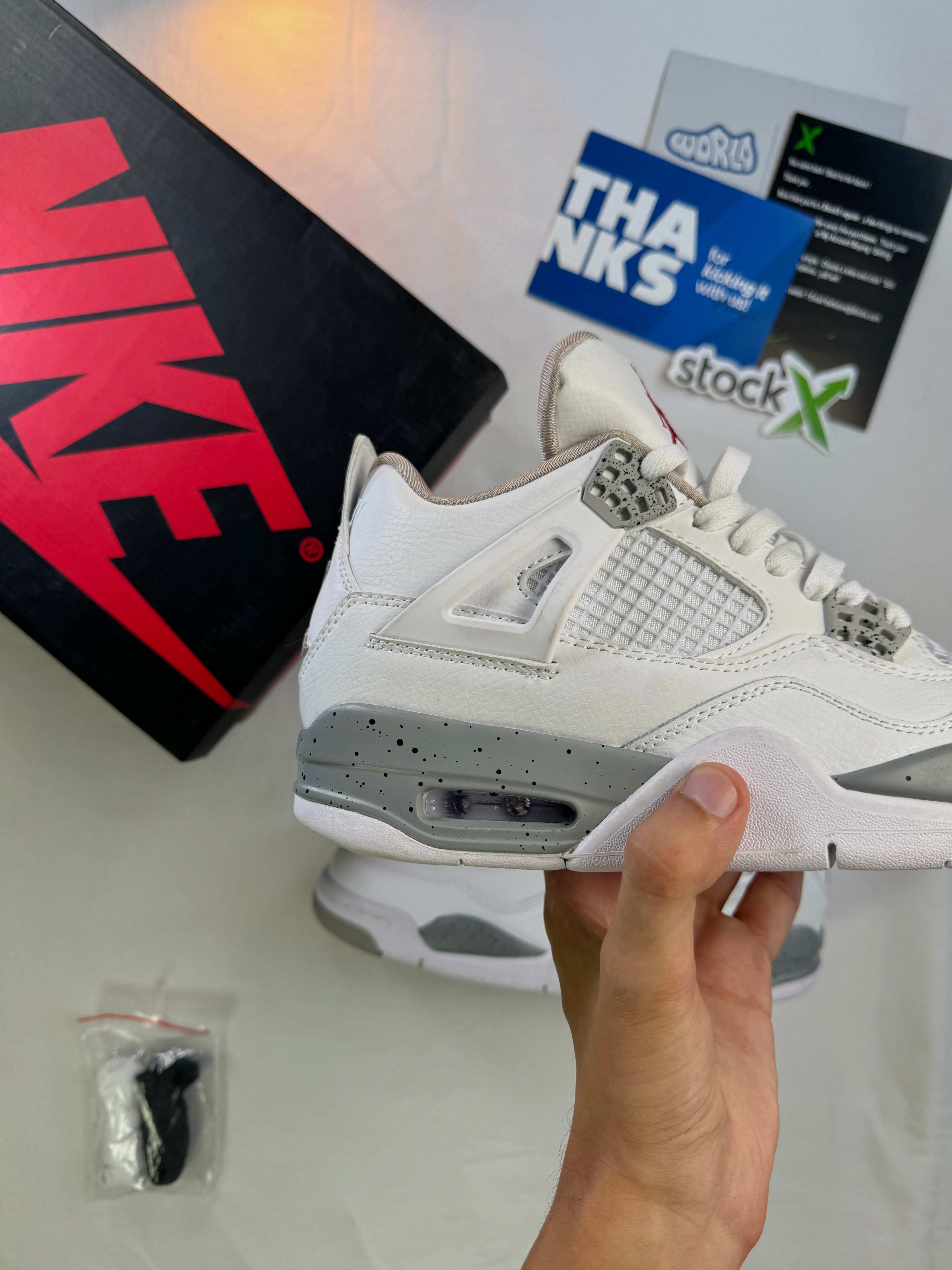 AIR JORDAN 4 RETRO 'WHITE OREO'