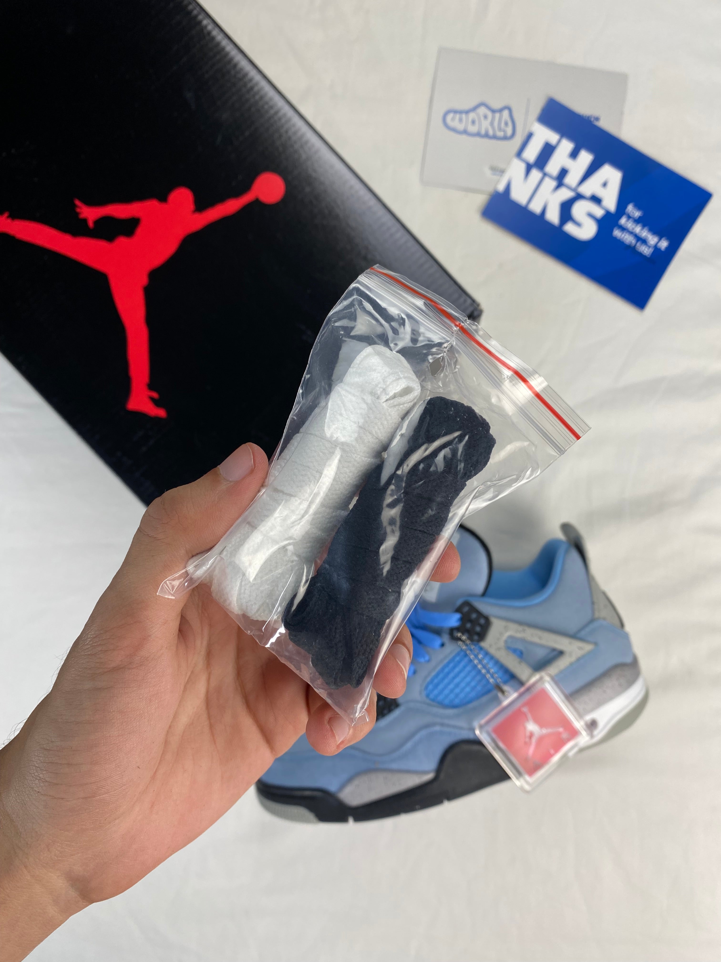 AIR JORDAN 4 RETRO 'UNIVERSITY BLUE'